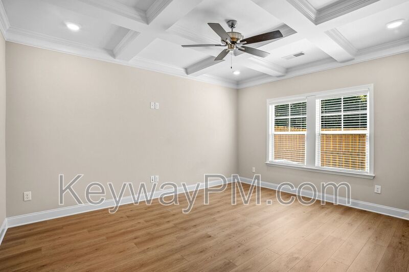 3045 Venetian Drive- Village Square property image