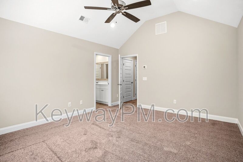 3045 Venetian Drive- Village Square property image
