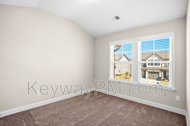 3045 Venetian Drive- Village Square property image