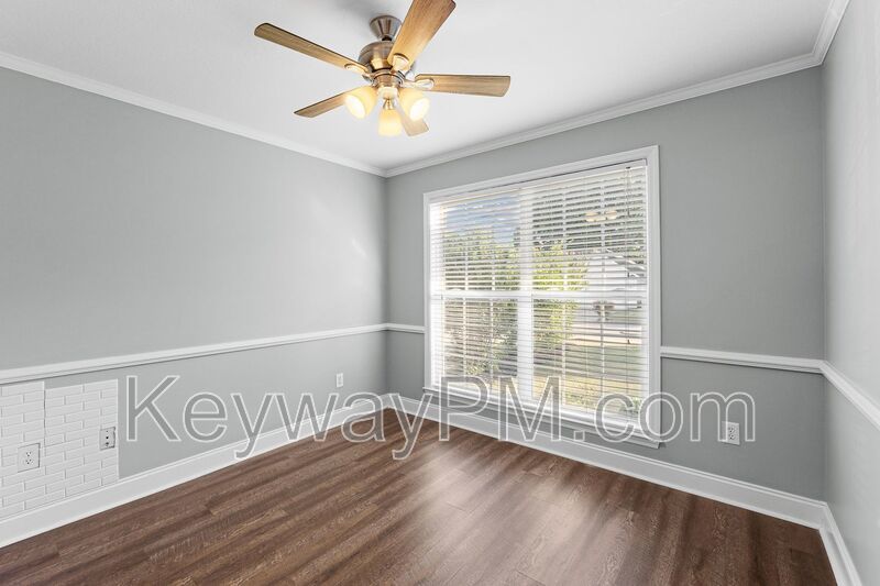 925 Sawbuck Way - Hamilton Village property image
