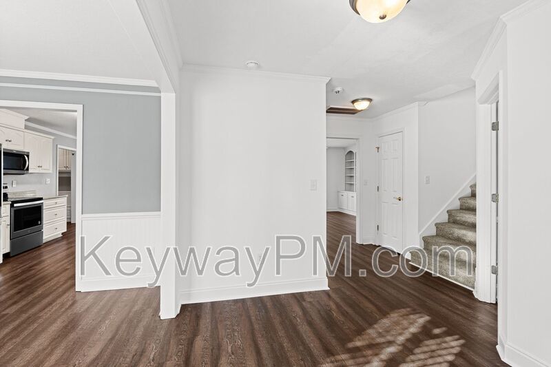 925 Sawbuck Way - Hamilton Village property image