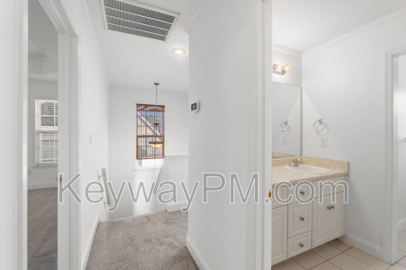 925 Sawbuck Way - Hamilton Village property image