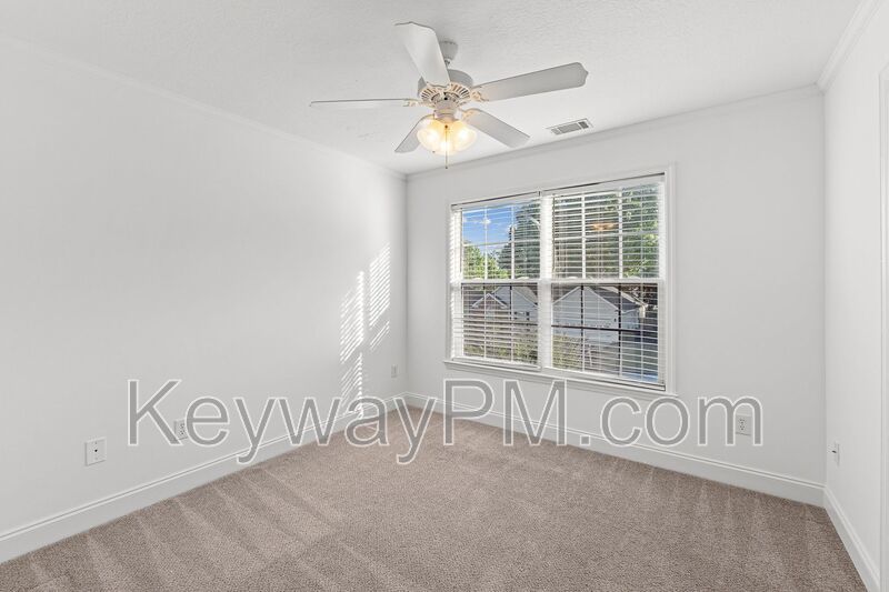 925 Sawbuck Way - Hamilton Village property image