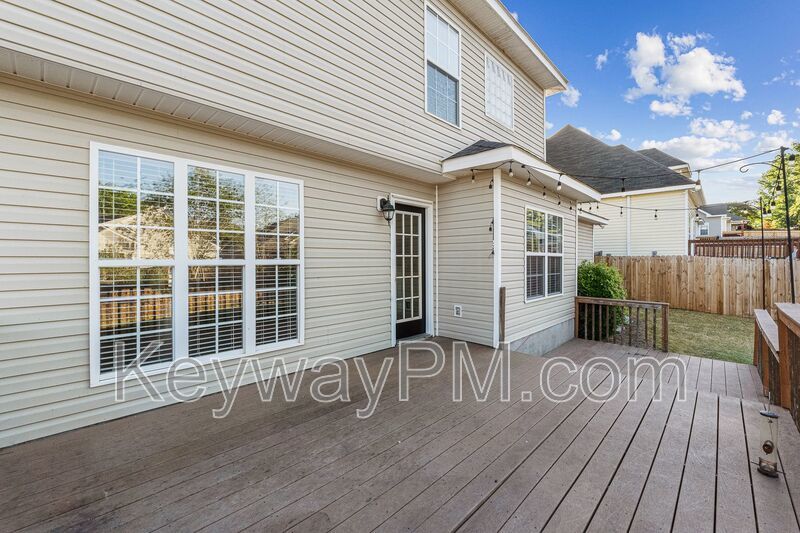 925 Sawbuck Way - Hamilton Village property image