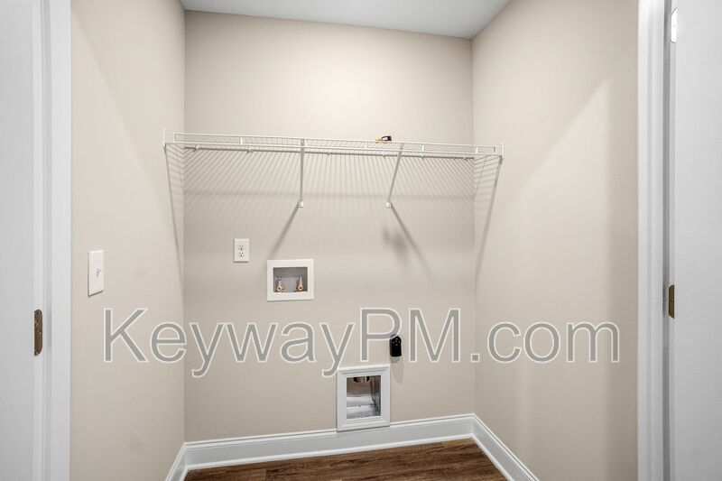 2099 Denmark Ave- Miller Landing property image