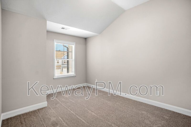2099 Denmark Ave- Miller Landing property image