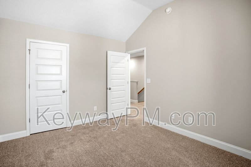 2099 Denmark Ave- Miller Landing property image