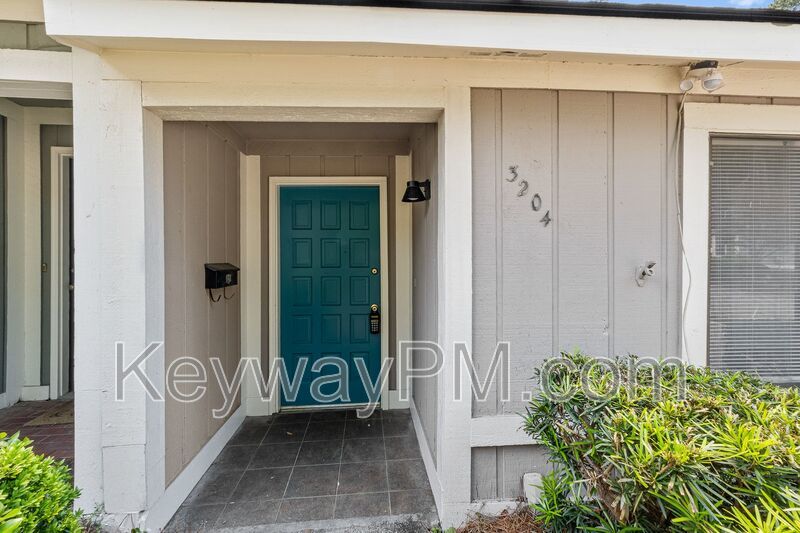 3204 North Wimbledon - Forest Hills Racquet Club property image