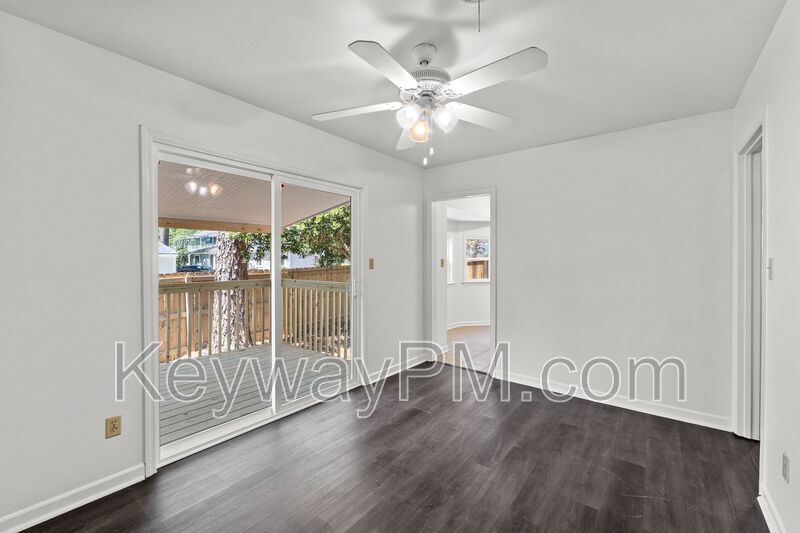 3204 North Wimbledon - Forest Hills Racquet Club property image