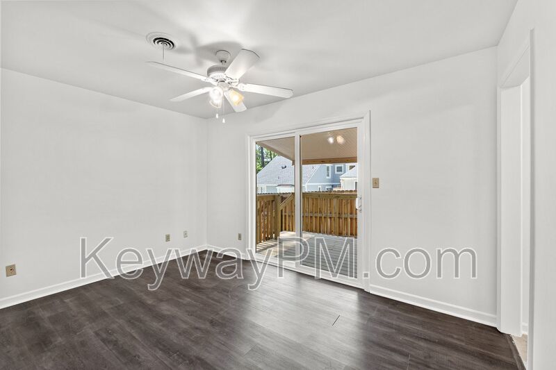 3204 North Wimbledon - Forest Hills Racquet Club property image