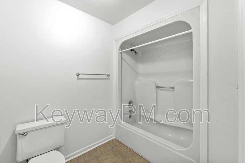 3204 North Wimbledon - Forest Hills Racquet Club property image