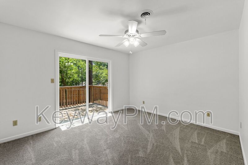 3204 North Wimbledon - Forest Hills Racquet Club property image