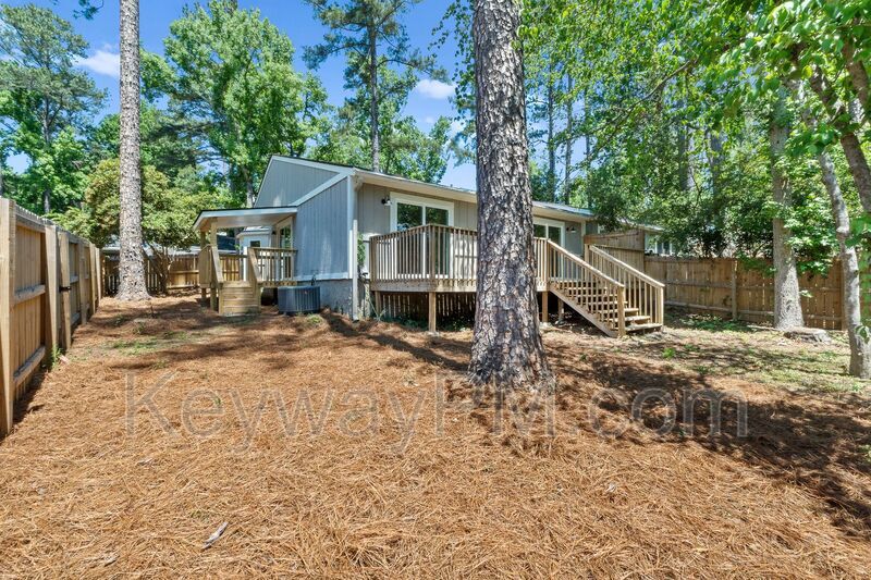 3204 North Wimbledon - Forest Hills Racquet Club property image