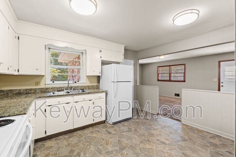 3301 Westmont Drive - Westmont property image