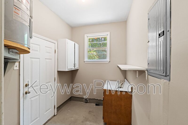 3301 Westmont Drive - Westmont property image