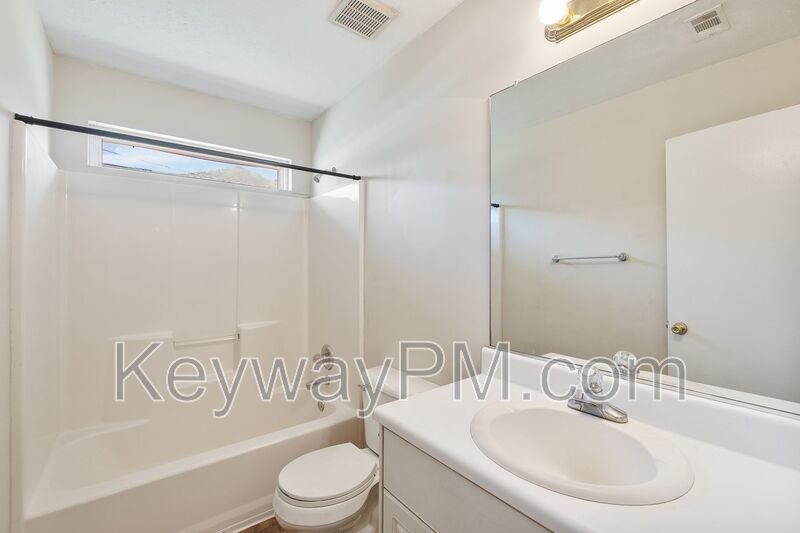 3325 Hamden Street - Pepperidge property image