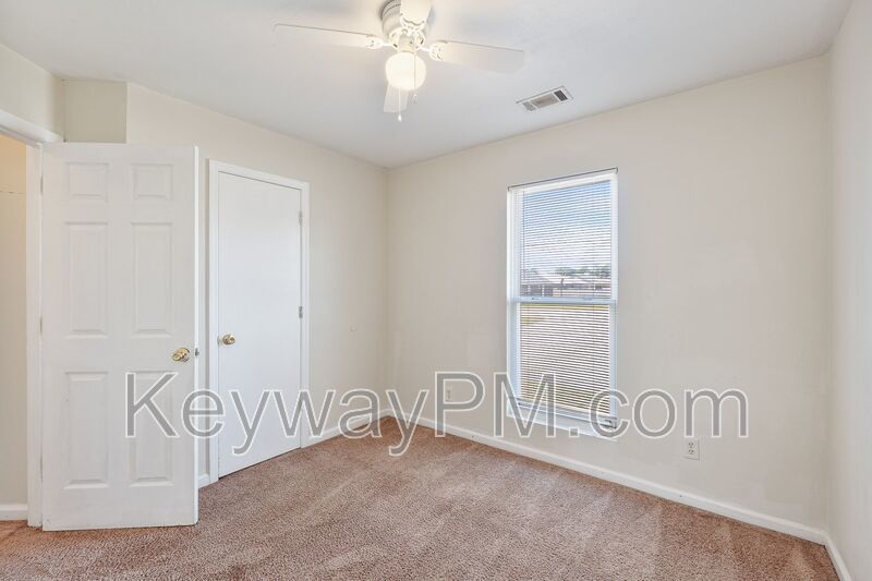 3325 Hamden Street - Pepperidge property image