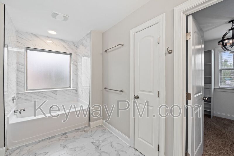336 Amersham Way - Evans - Somerset @ Williamsburg property image