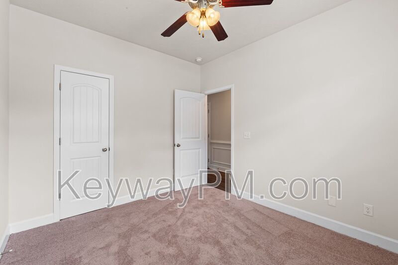 801 Trailside Court - Lakeview Commons property image