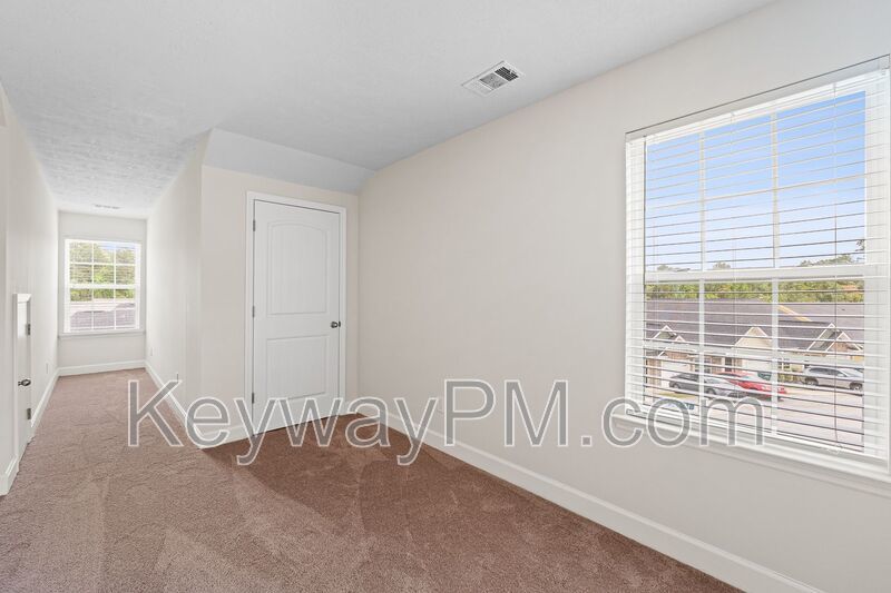 801 Trailside Court - Lakeview Commons property image