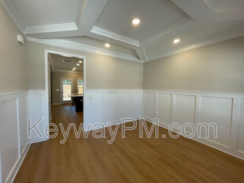 3089 Venetian Drive- Village Square property image