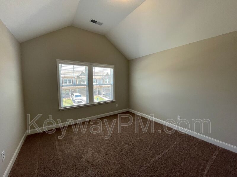 3089 Venetian Drive- Village Square property image