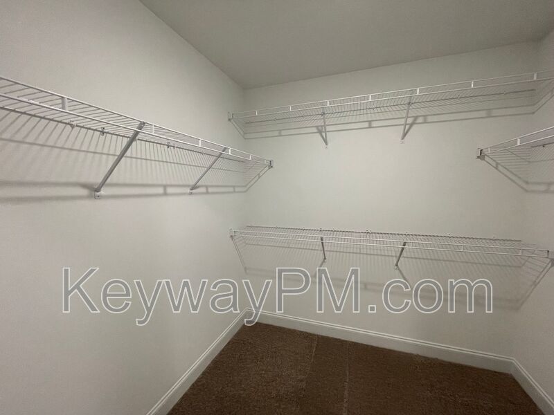 3099 Venetian Drive- Village Square property image