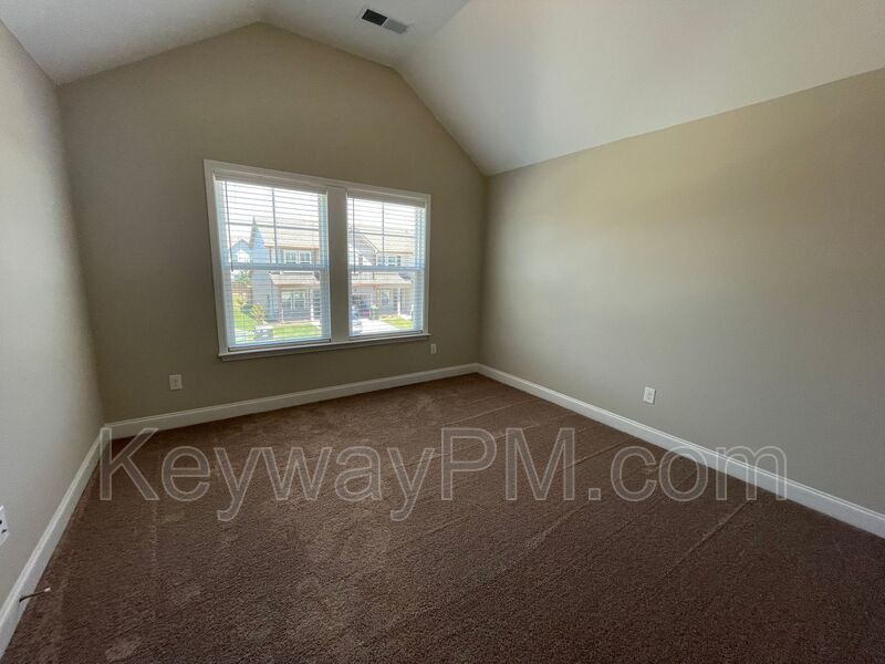 3099 Venetian Drive- Village Square property image
