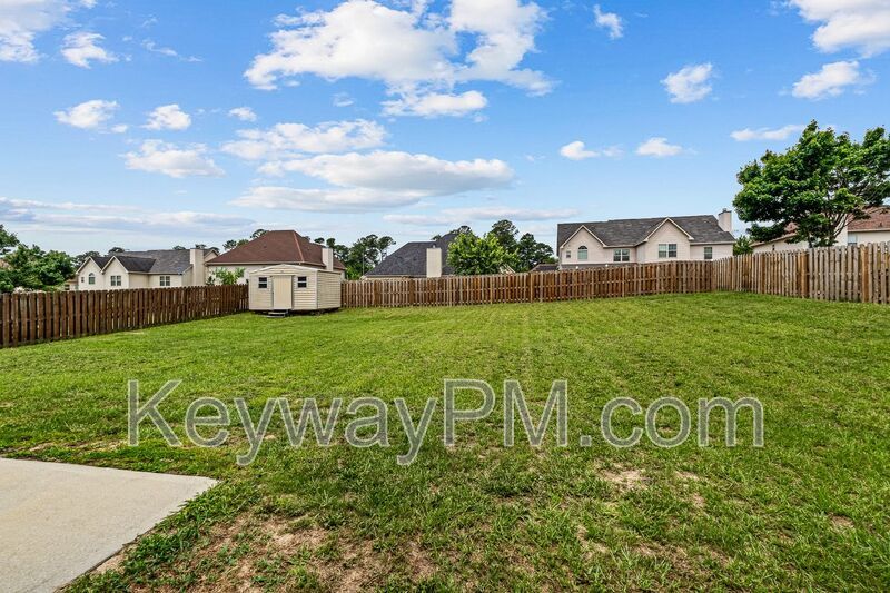 6017 Reynolds Circle - Reynolds Pond property image