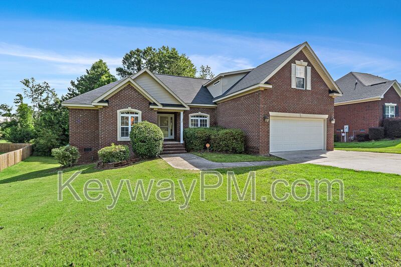 845 Prairie Lane property image