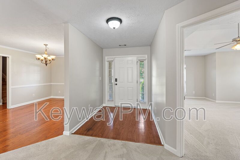845 Prairie Lane property image