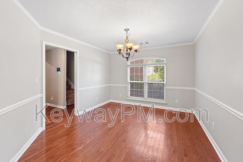 845 Prairie Lane property image