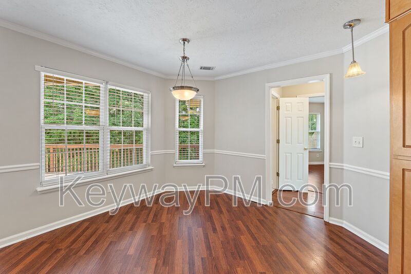 845 Prairie Lane property image