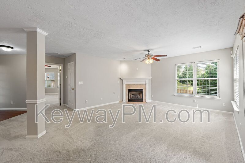 845 Prairie Lane property image