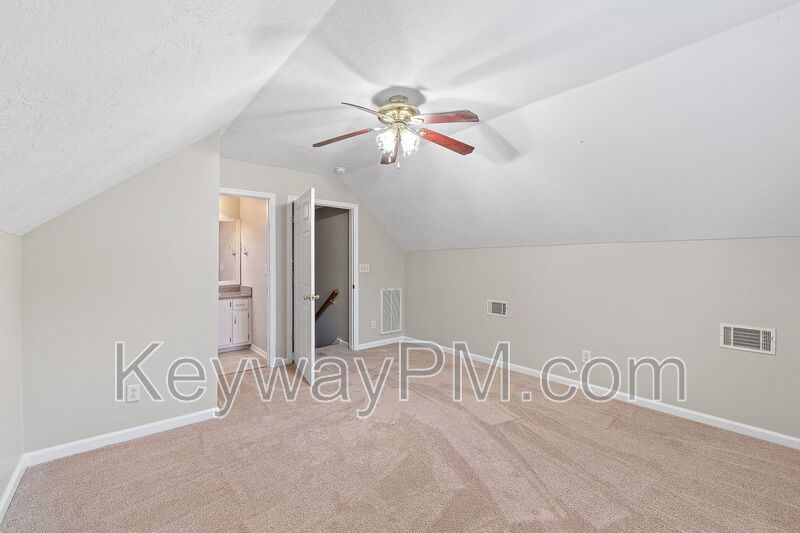 845 Prairie Lane property image