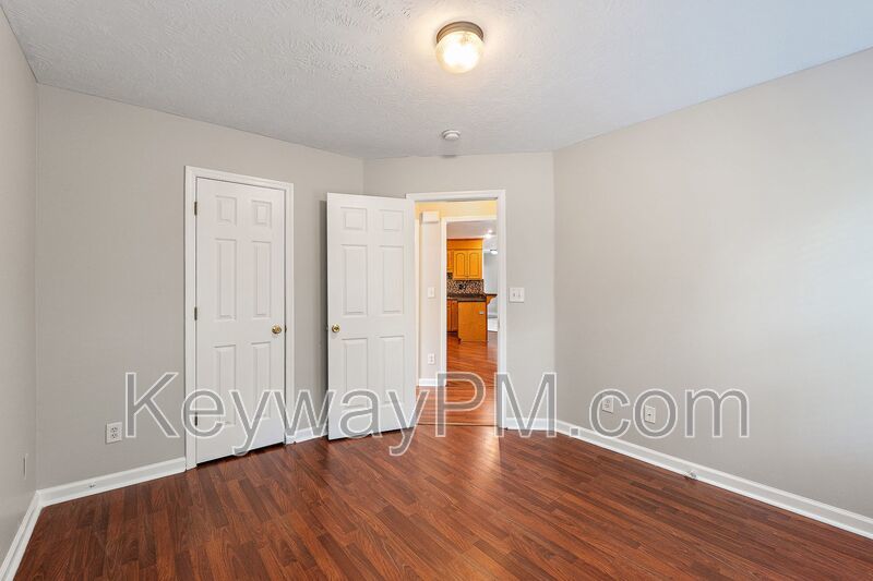 845 Prairie Lane property image