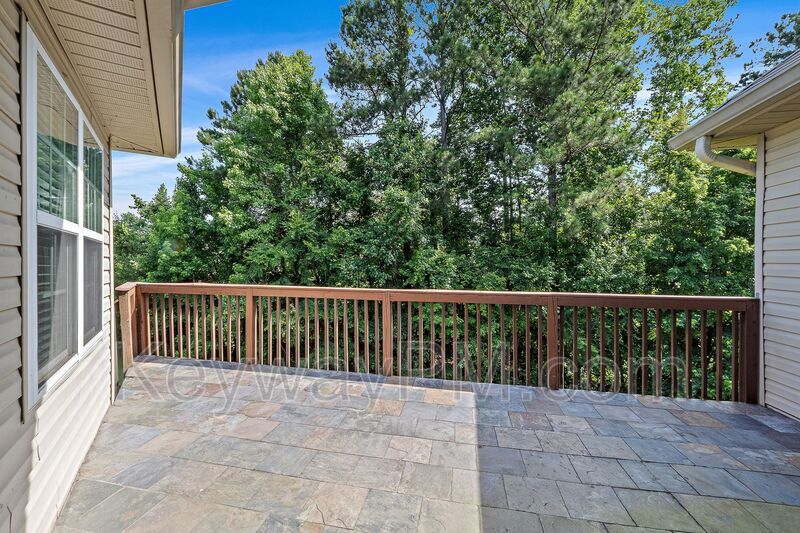 845 Prairie Lane property image