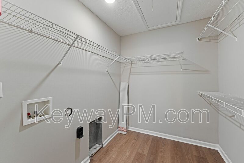 858 Pawley Court property image