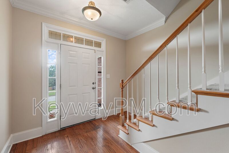 4890 Somerset Drive - Somerset at Williamsburg property image