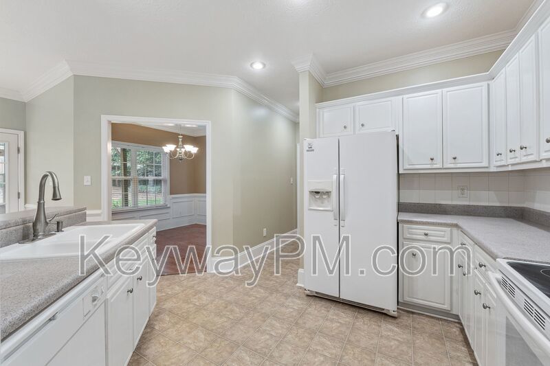 4890 Somerset Drive - Somerset at Williamsburg property image