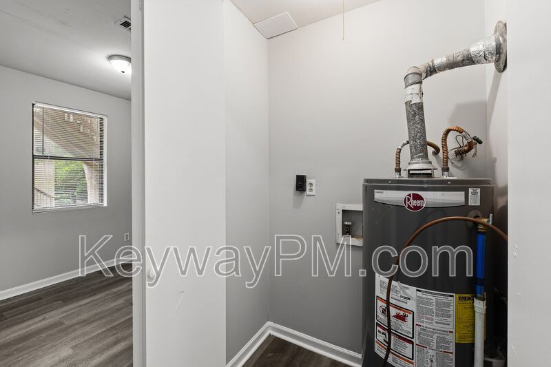 1916 Richmond Ave property image