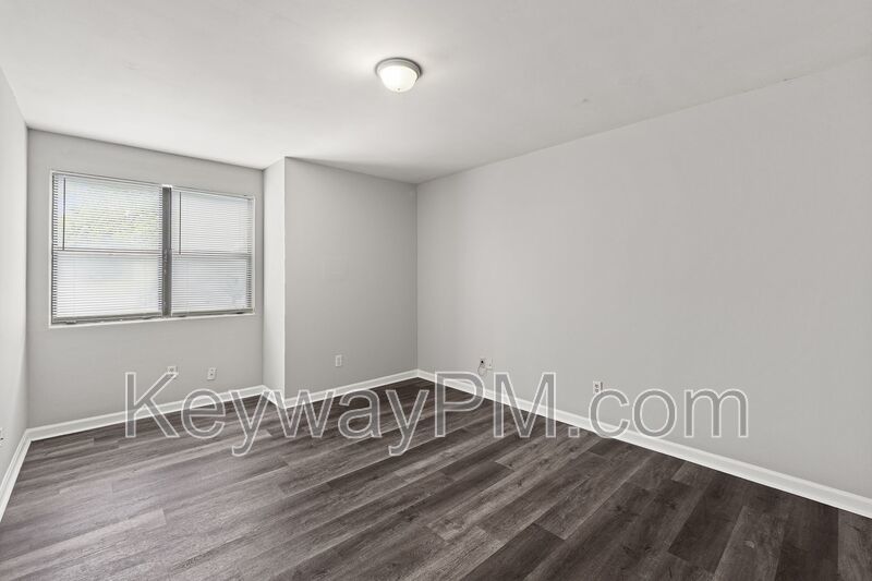 1916 Richmond Ave property image