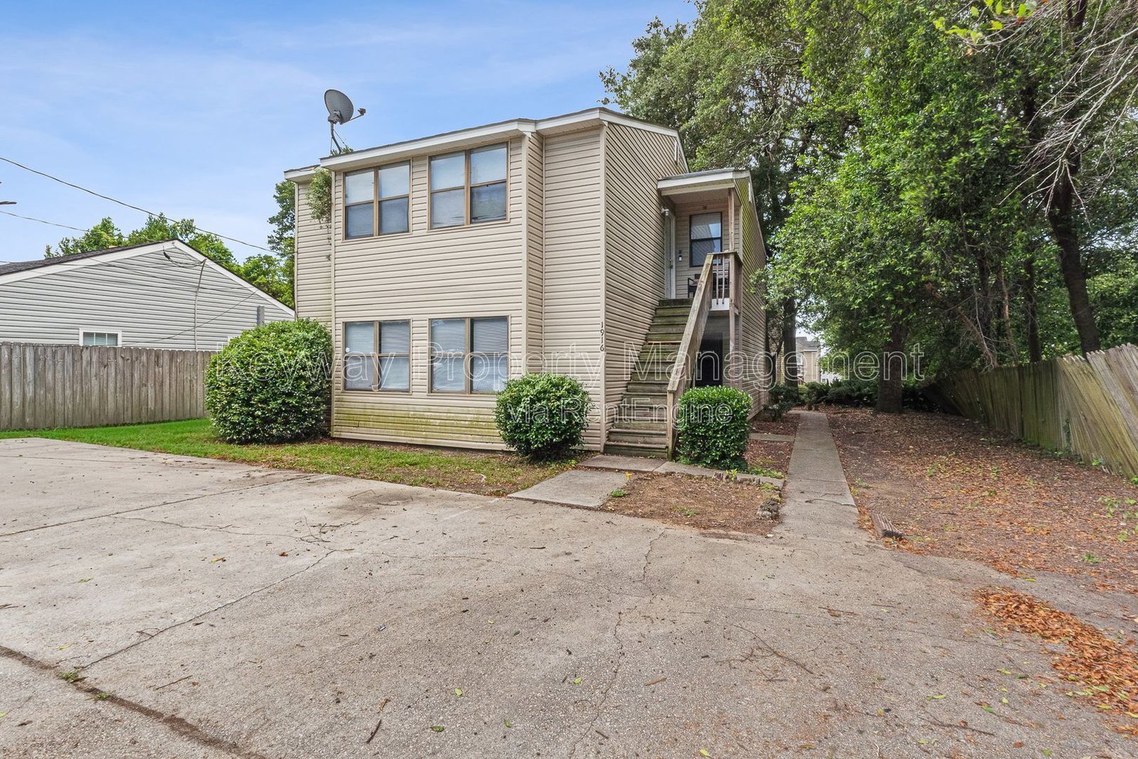 1916 Richmond Ave property image