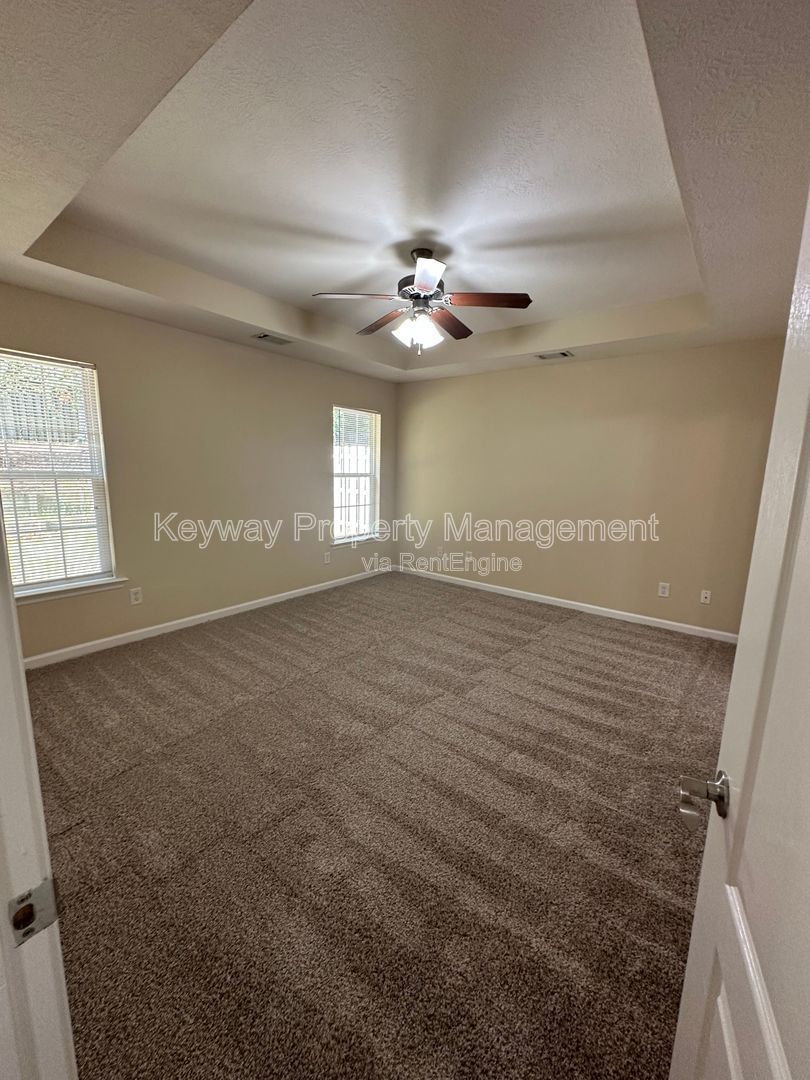 2136 Sylvan Lake Drive - Ivy Falls Plantation property image