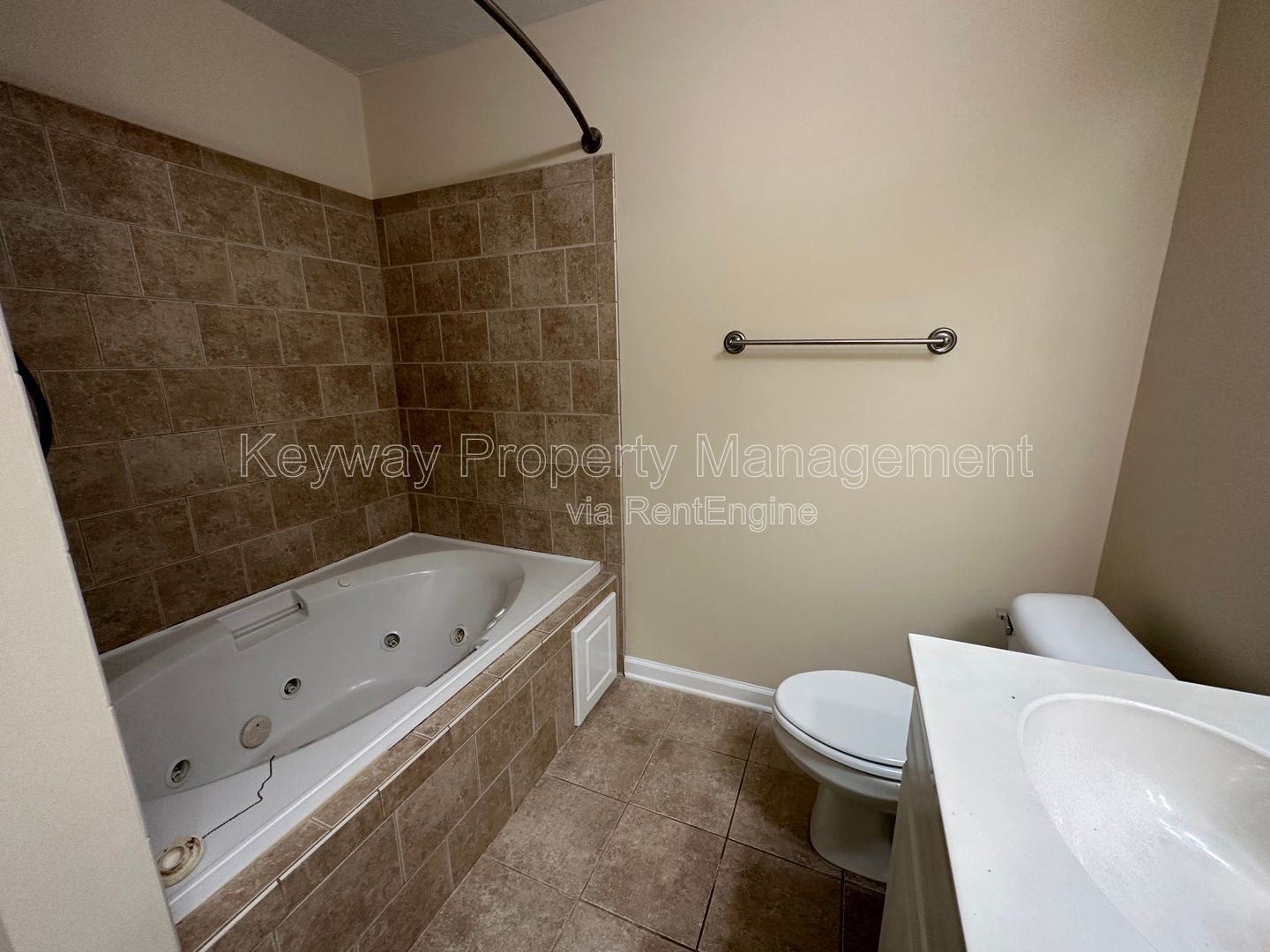 2136 Sylvan Lake Drive - Ivy Falls Plantation property image