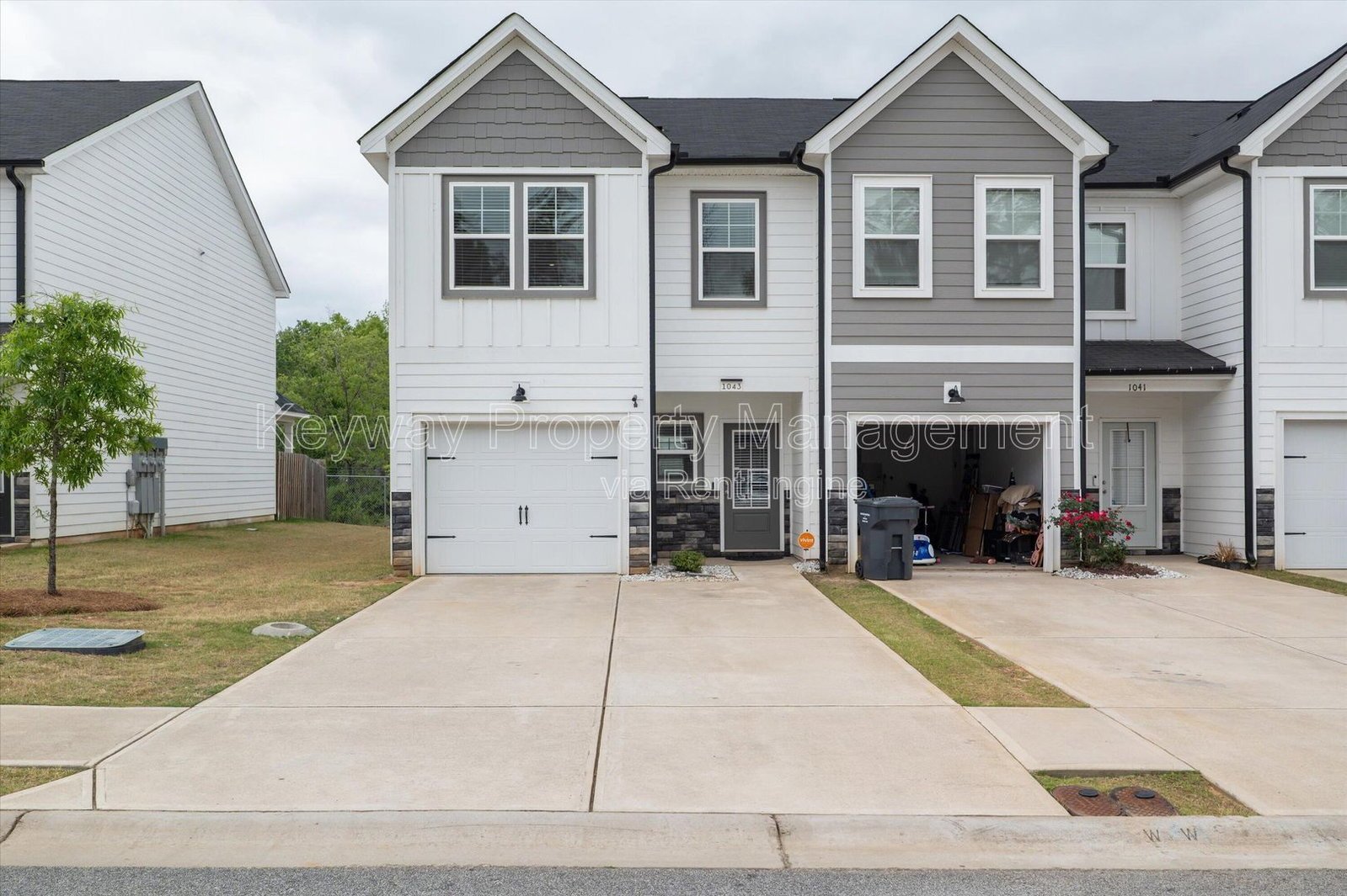 1043 Linsmore Ave- Canterbury Farms property image
