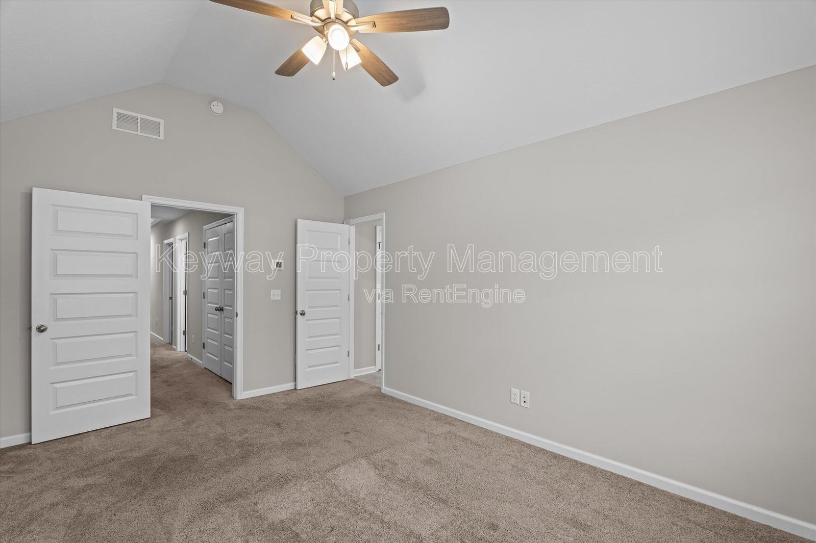 1043 Linsmore Ave- Canterbury Farms property image
