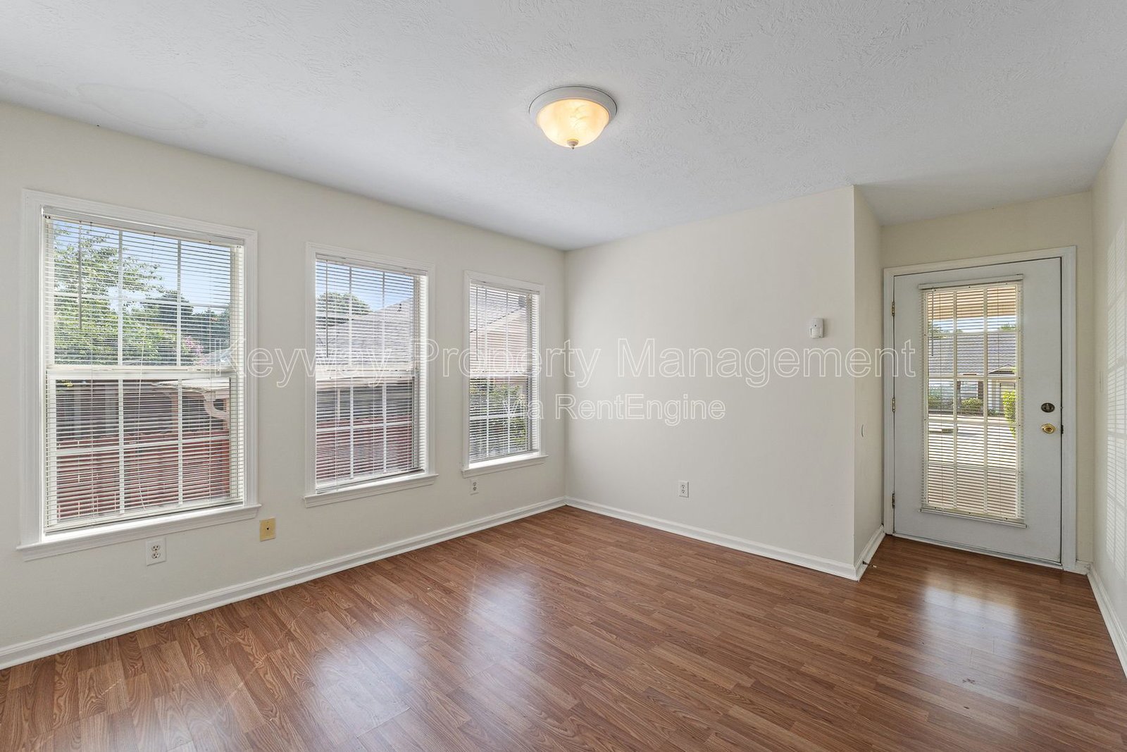 123 Portofino Lane SW - Portofino Townhomes property image