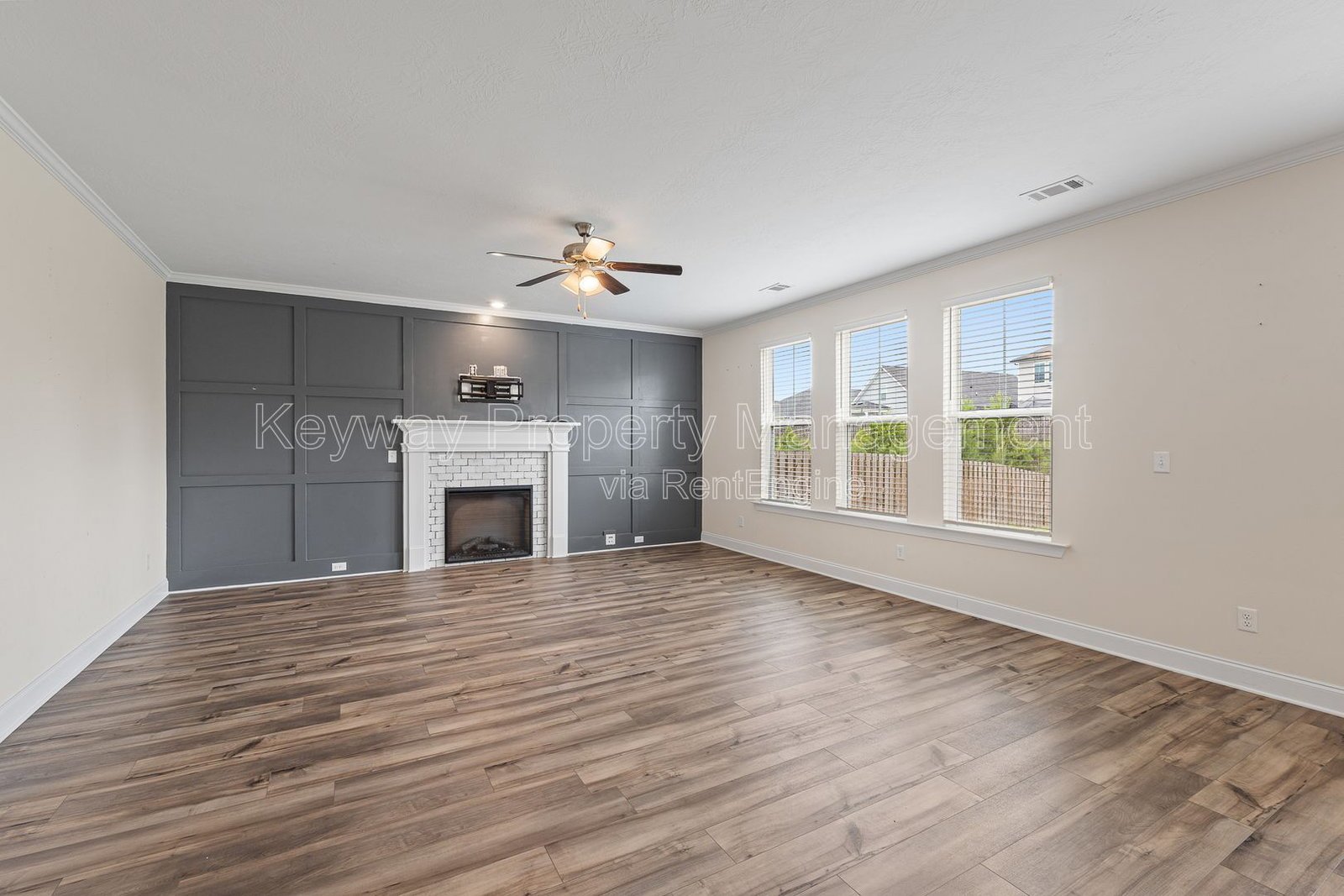 585 Hampton Drive-Windsor property image