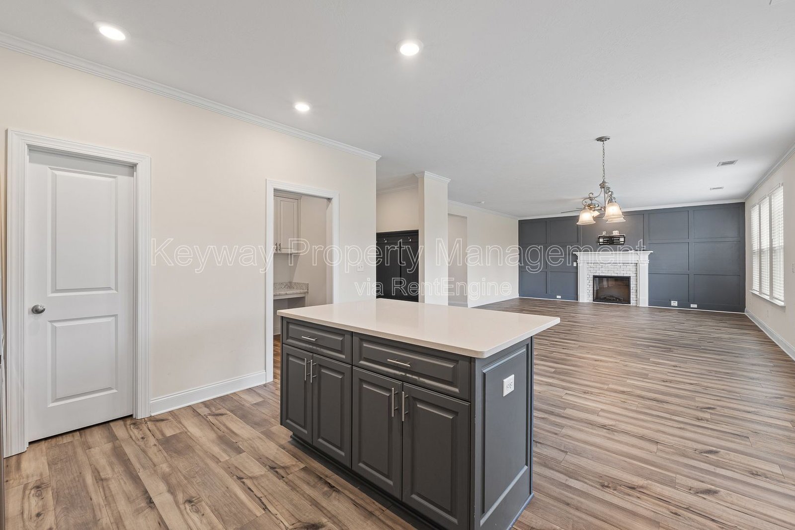 585 Hampton Drive-Windsor property image